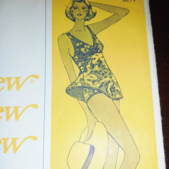 1979 Vintage Sewing Patterns STRETCH & SEW Swimsuit Top bust size 30-42 - Picture 3 of 7